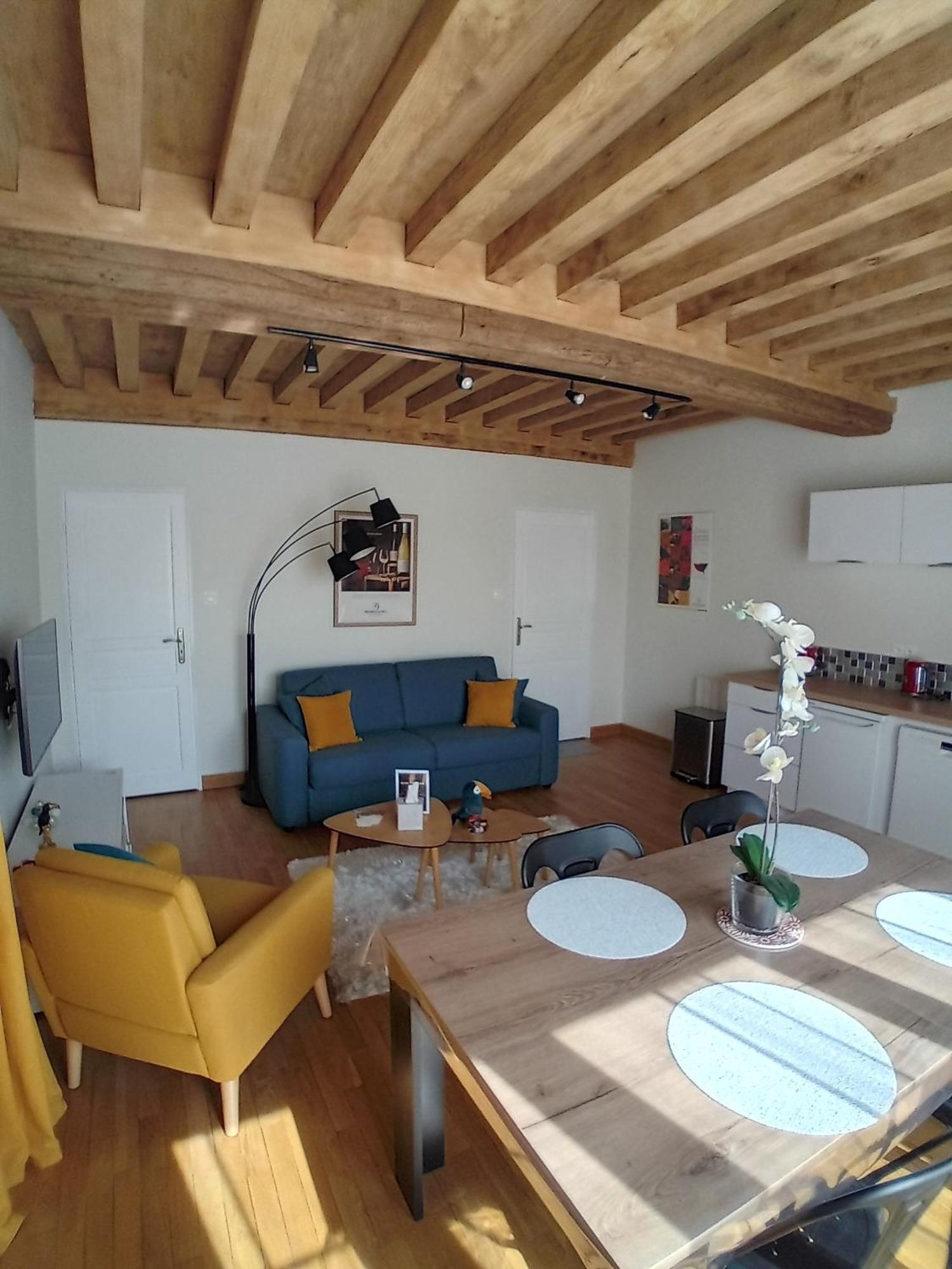 Appartement Climats Des Echaliers à Beaune  Chambre photo